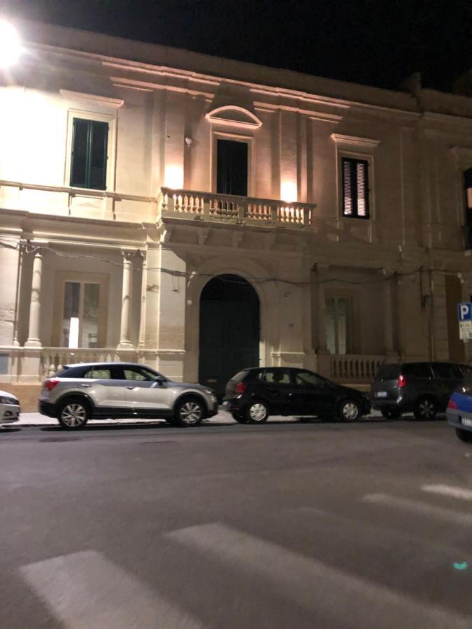 莱切Carlo V - Con Piscina E Giardino Privati公寓 外观 照片